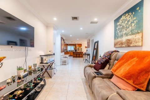 Casa en venta en Miami Lakes, Florida, 3 dormitorios, 168.71 m2 № 2057764 - foto 29