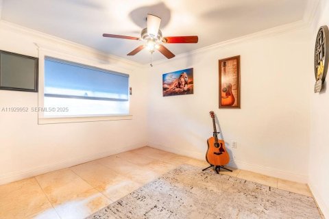 Casa en venta en Miami Lakes, Florida, 3 dormitorios, 168.71 m2 № 2057764 - foto 25