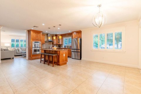 Casa en venta en Miami Lakes, Florida, 3 dormitorios, 168.71 m2 № 2057764 - foto 10