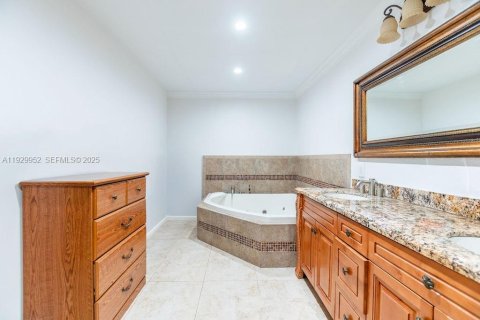 Casa en venta en Miami Lakes, Florida, 3 dormitorios, 168.71 m2 № 2057764 - foto 21