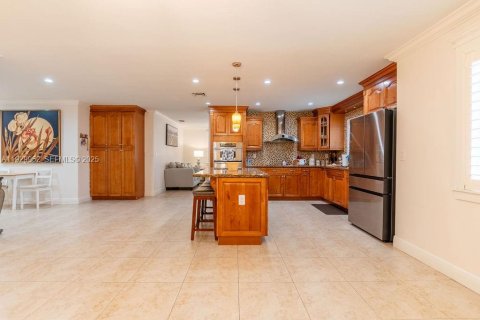Casa en venta en Miami Lakes, Florida, 3 dormitorios, 168.71 m2 № 2057764 - foto 11