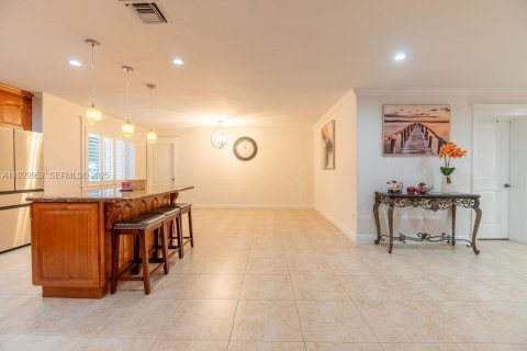 Casa en venta en Miami Lakes, Florida, 3 dormitorios, 168.71 m2 № 2057764 - foto 9