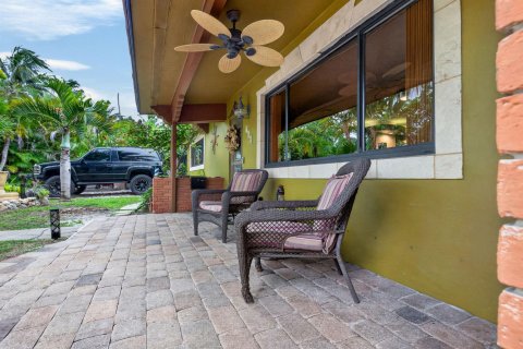 Casa en venta en Pompano Beach, Florida, 3 dormitorios, 142.98 m2 № 2085313 - foto 7