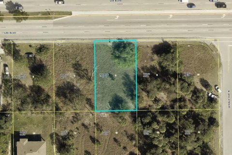 Terreno en venta en Lehigh Acres, Florida № 1860203 - foto 1