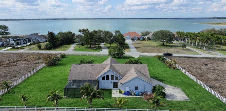 Casa en Lake Placid, Florida 3 dormitorios, 247.58 m2 № 2100649