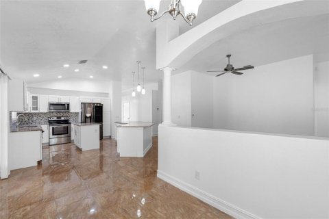 Casa en venta en Tampa, Florida, 3 dormitorios, 170.75 m2 № 1917926 - foto 29