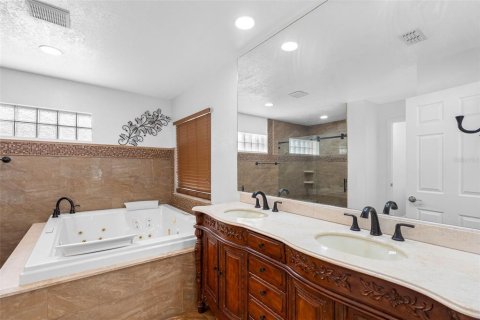 Casa en venta en Tampa, Florida, 3 dormitorios, 170.75 m2 № 1917926 - foto 17