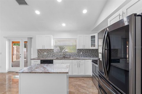 Casa en venta en Tampa, Florida, 3 dormitorios, 170.75 m2 № 1917926 - foto 26