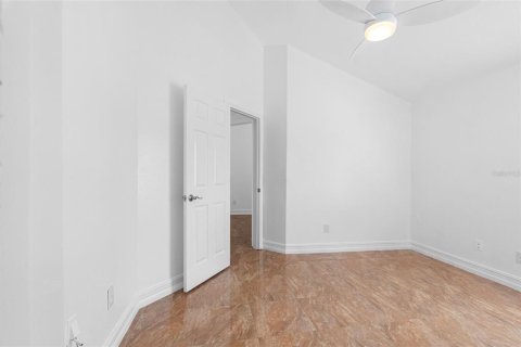Casa en venta en Tampa, Florida, 3 dormitorios, 170.75 m2 № 1917926 - foto 7