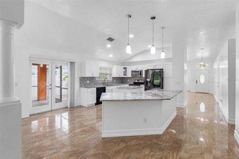 Casa en venta en Tampa, Florida, 3 dormitorios, 170.75 m2 № 1917926 - foto 24