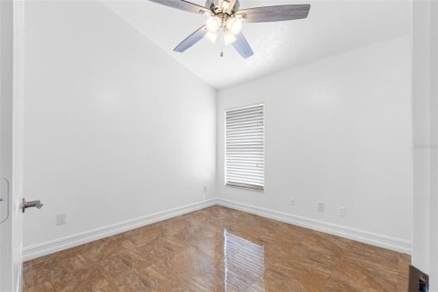 Casa en venta en Tampa, Florida, 3 dormitorios, 170.75 m2 № 1917926 - foto 15