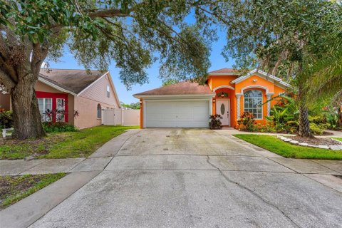 Casa en venta en Tampa, Florida, 3 dormitorios, 170.75 m2 № 1917926 - foto 2