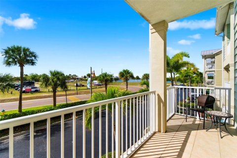 Townhouse in Ruskin, Florida 3 bedrooms, 131.64 sq.m. № 2223030 - photo 17