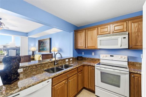 Townhouse in Ruskin, Florida 3 bedrooms, 131.64 sq.m. № 2223030 - photo 12