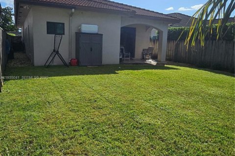 Villa ou maison à louer à Miami, Floride: 4 chambres, 172.8 m2 № 1993223 - photo 28