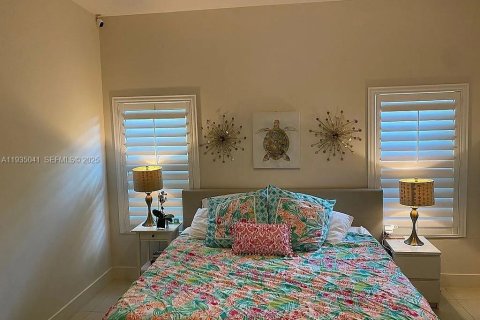 Villa ou maison à louer à Miami, Floride: 4 chambres, 172.8 m2 № 1993223 - photo 21