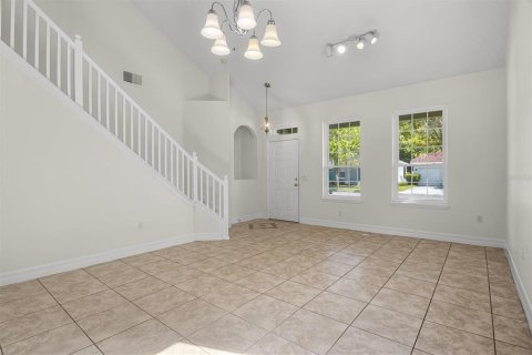 Villa ou maison à vendre à Orlando, Floride: 5 chambres, 256.41 m2 № 2156870 - photo 5