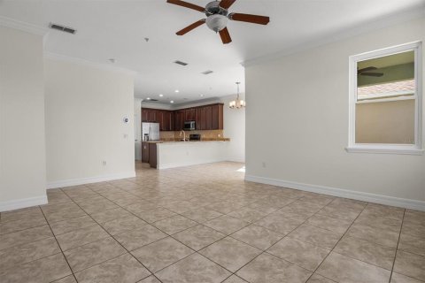 Villa ou maison à vendre à Orlando, Floride: 5 chambres, 256.41 m2 № 2156870 - photo 15