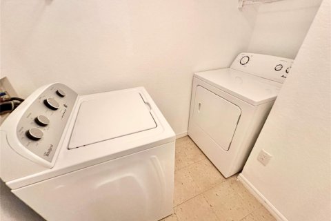 Copropriété à louer à Coral Springs, Floride: 1 chambre, 66.52 m2 № 2414718 - photo 9