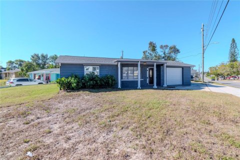Villa ou maison à vendre à Holiday, Floride: 2 chambres, 97.73 m2 № 1654040 - photo 3