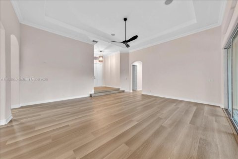 House in Parkland, Florida 4 bedrooms, 269.97 sq.m. № 1818376 - photo 9