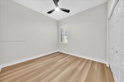 House in Parkland, Florida 4 bedrooms, 269.97 sq.m. № 1818376 - photo 25