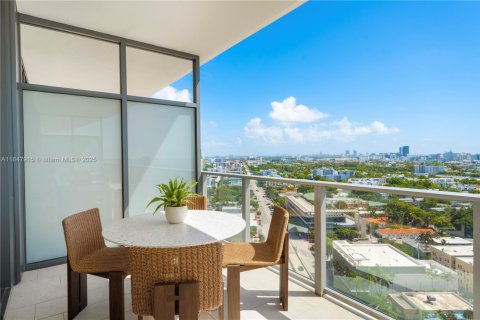 Condominio en venta en Miami Beach, Florida, 1 dormitorio, 81.57 m2 № 1849154 - foto 11
