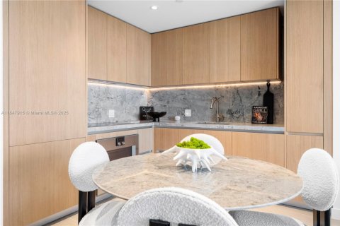 Condominio en venta en Miami Beach, Florida, 1 dormitorio, 81.57 m2 № 1849154 - foto 14