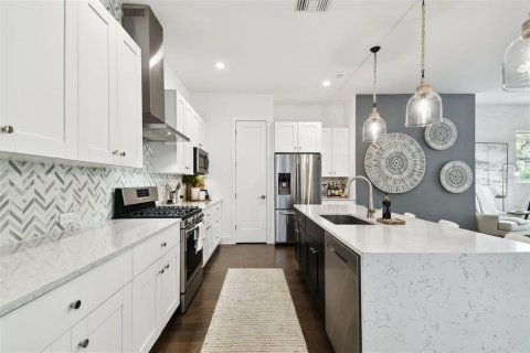 Touwnhouse à vendre à Tampa, Floride: 3 chambres, 231.98 m2 № 1798305 - photo 12