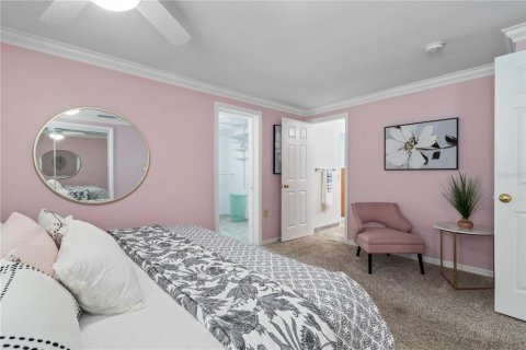 House in Seminole, Florida 3 bedrooms, 146.14 sq.m. № 2215031 - photo 29