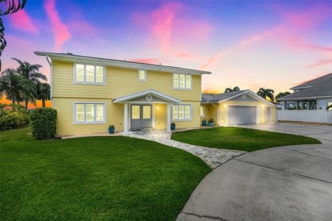 Casa en venta en Belle Isle, Florida, 4 dormitorios, 322.56 m2 № 1670612 - foto 3