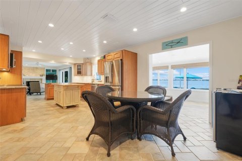 Casa en venta en Belle Isle, Florida, 4 dormitorios, 322.56 m2 № 1670612 - foto 24