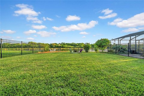 House in BELMONT in Sun City Center, Florida 3 bedrooms, 183.76 sq.m. № 1912203 - photo 25