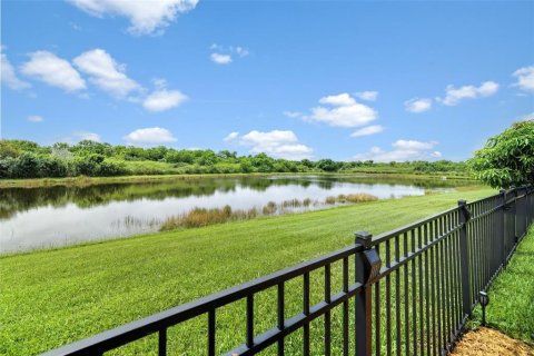 House in BELMONT in Sun City Center, Florida 3 bedrooms, 183.76 sq.m. № 1912203 - photo 27