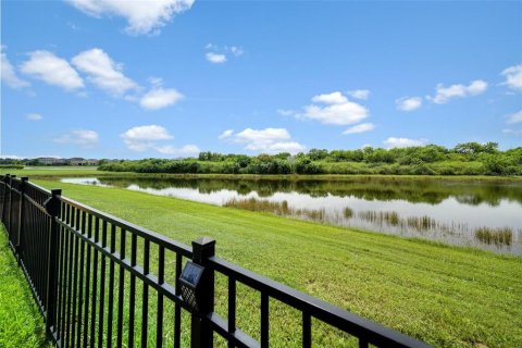 House in BELMONT in Sun City Center, Florida 3 bedrooms, 183.76 sq.m. № 1912203 - photo 28