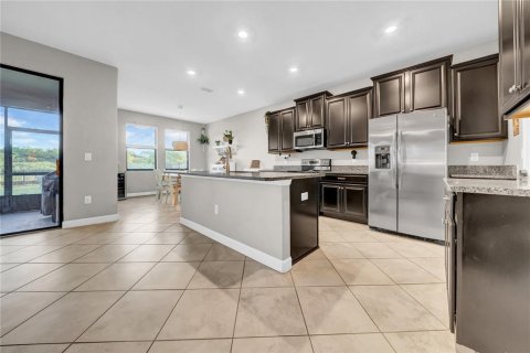 House in BELMONT in Sun City Center, Florida 3 bedrooms, 183.76 sq.m. № 1912203 - photo 7