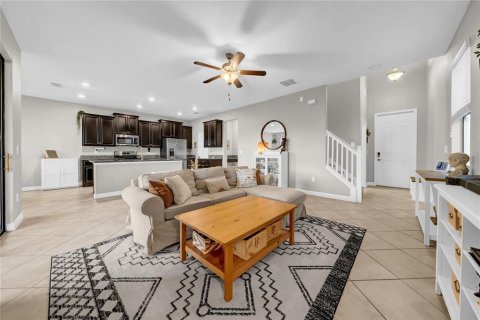 House in BELMONT in Sun City Center, Florida 3 bedrooms, 183.76 sq.m. № 1912203 - photo 4