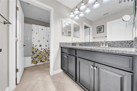 House in BELMONT in Sun City Center, Florida 3 bedrooms, 183.76 sq.m. № 1912203 - photo 21