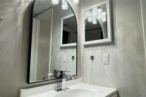 Condo in Orlando, Florida, 2 bedrooms  № 1803437 - photo 10