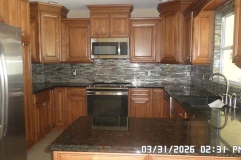 House in Longwood, Florida 4 bedrooms, 252.69 sq.m. № 2277108 - photo 7