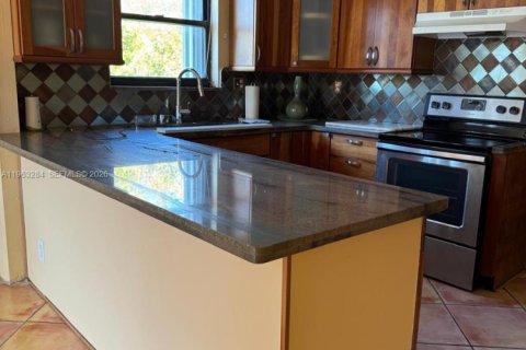 Copropriété à louer à Hallandale Beach, Floride: 2 chambres, 107.4 m2 № 2025779 - photo 4