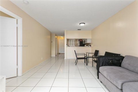 Commercial property in Coral Springs, Florida № 1861503 - photo 20