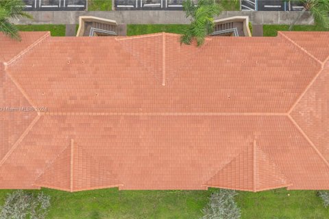 Commercial property in Coral Springs, Florida № 1861503 - photo 15