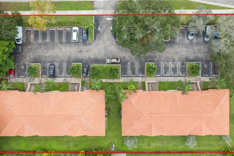 Commercial property in Coral Springs, Florida № 1861503 - photo 13