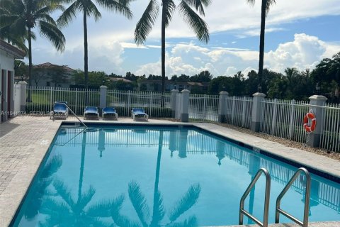 Adosado en alquiler en Miami, Florida, 3 dormitorios, 162.86 m2 № 1998583 - foto 15