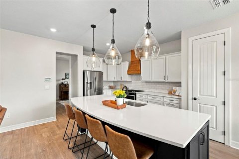 Casa en venta en Land O' Lakes, Florida, 5 dormitorios, 229.47 m2 № 2368927 - foto 7