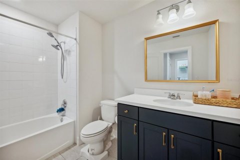 Casa en venta en Land O' Lakes, Florida, 5 dormitorios, 229.47 m2 № 2368927 - foto 28