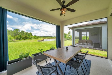 Casa en venta en Land O' Lakes, Florida, 5 dormitorios, 229.47 m2 № 2368927 - foto 30
