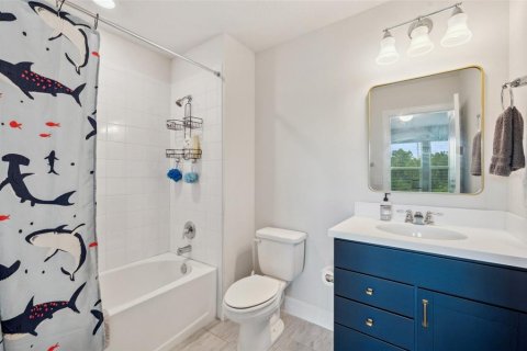 Casa en venta en Land O' Lakes, Florida, 5 dormitorios, 229.47 m2 № 2368927 - foto 23