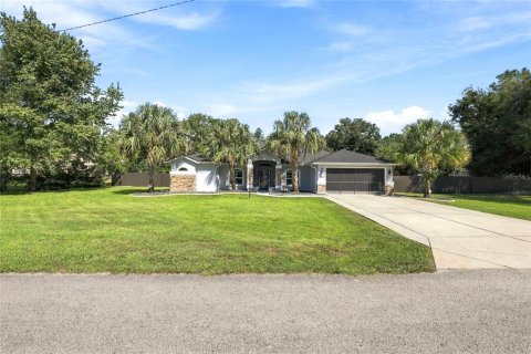 Casa en venta en Ocala, Florida, 5 dormitorios, 309.83 m2 № 2420226 - foto 2